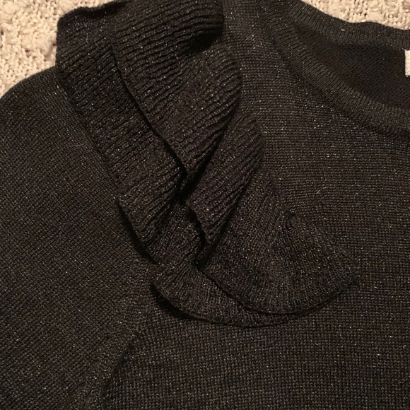 Black cat and Jack girl’s sweater with ruffles - Picture 3 of 3